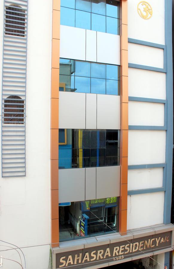 Hotel Sahasra Residency Tirupati Bagian luar foto