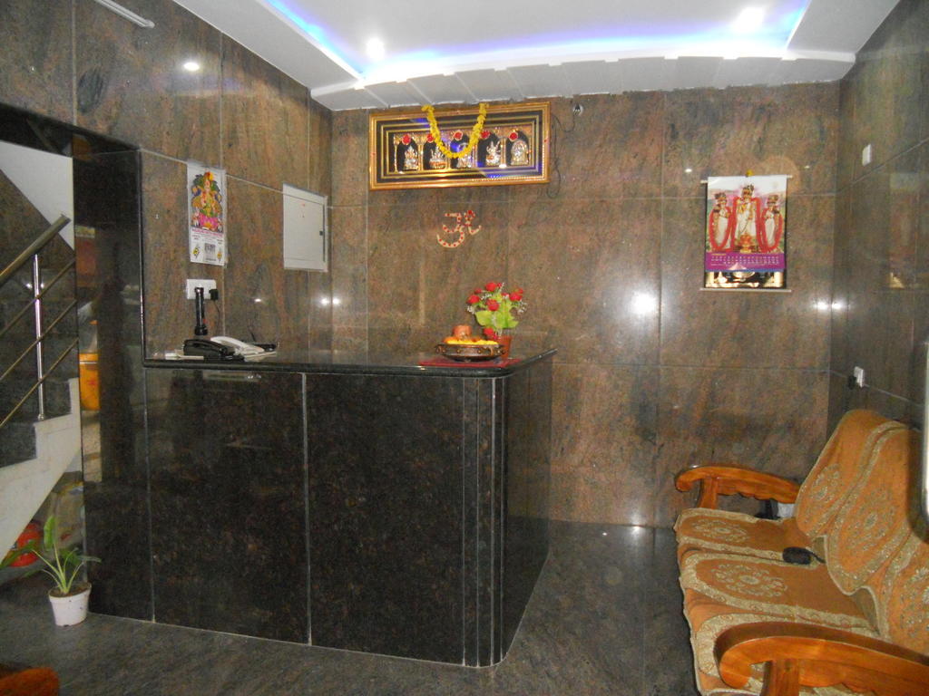 Hotel Sahasra Residency Tirupati Bagian luar foto